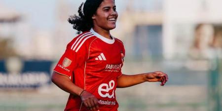 ميركاتو الكرة النسائية | البنك الأهلي يطلب استعارة سارة خالد من الأهلي "خاص"