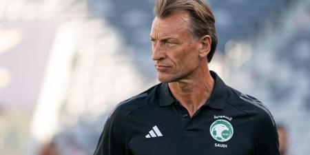 مصدر لـ كورة بلس: لا صحة لأنباء إعفاء هيرفي رينارد من منصبه