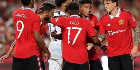 أستون فيلا يستدرج مانشستر يونايتد في الدوري الإنجليزي