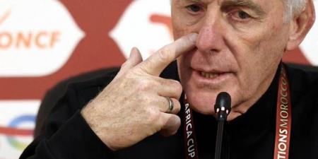 منتخب الفراعنة| مدرب جنوب أفريقيا: محمد صلاح أخبرني أنها ليست ركلة جزاء صحيحة