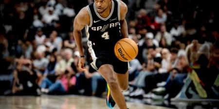 سبيرز يكبد ثاندر أول خسارة على أرضه بدوري السلة الأمريكي