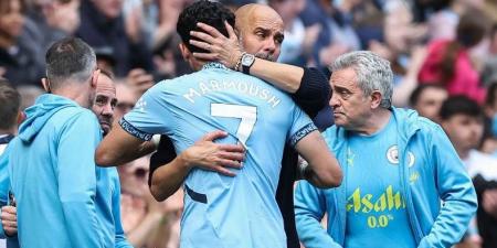 ديفيد أورنستين يكشف حقيقة رحيل عمر مرموش عن مانشستر سيتي