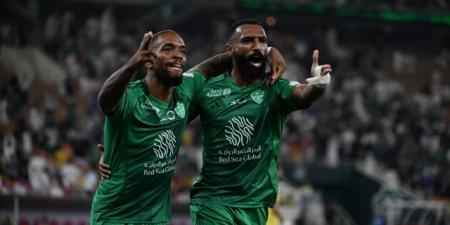 الشوط الأول.. التعادل يخيم على كلاسيكو الأهلي والنصر