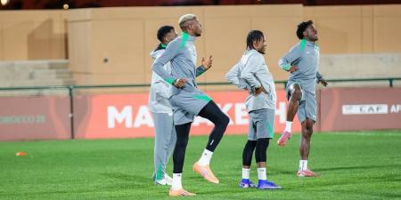 منتخب نيجيريا يصل إلى الرباط ويفرض السرية على تداريبه استعدادا لمواجهة المغرب