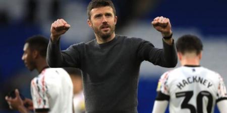 مايكل كاريك يقترب من تدريب مانشستر يونايتد مؤقتًا حتى نهاية الموسم