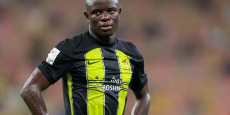 الاتحاد يفاوض كانتي على التجديد بعقد قصير وسط اهتمام تركي بشراء عقده