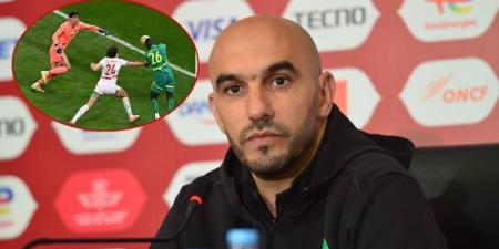 الركراكي: "بونو أبقانا على قيد الحياة في الشوط الأول ولكي تفوز بالألقاب يجب أن تمتلك حارسا مثله"