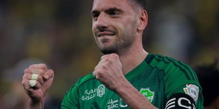 إصابة ديميرال تقلق أهلي جدة.. ترقب لنتيجة فحوصات اللاعب بعد إصابته