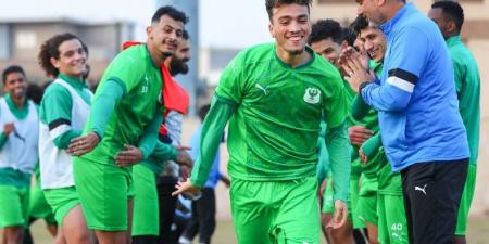 صاحب شائعة فابريجاس وكومو.. من هو أسامة زمراوي لاعب المصري الذي أقصى فريقه من كأس مصر؟