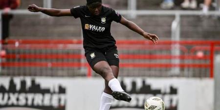 الأهلي يضم المهاجمة الكاميرونية إبريندا أبيكا لتدعيم صفوف فريق السيدات