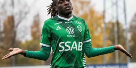 كامويش مهاجم الأهلي الجديد يخضع لجلسة تصوير تمهيدًا للإعلان الرسمي "خاص"