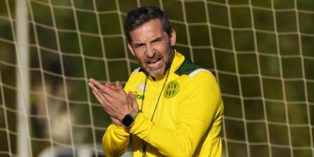 زينباور مدرب شبيبة القبائل: "جماهير الرجاء هي واحدة من الأفضل في العالم"