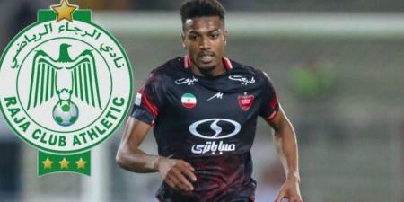 أيوب العملود ينضم للرجاء لموسم ونصف والتقديم الرسمي بعد ساعات قليلة