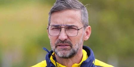 زينباور مدرب شبيبة القبائل: "عشتُ تجربة رائعة مع الرجاء وأحبه كما أحب جميع الأندية التي أدربها"