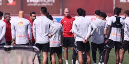 الأهلي يفتح مرانه أمام وسائل الإعلام قبل مواجهة شبيبة القبائل بدوري الأبطال