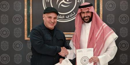 رسميًا.. نور الدين بن زكري مديراً فنياً للشباب