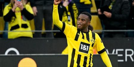Dortmund hand Moukoko ultimatum: "Either accept now or our paths will separate"