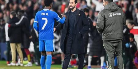 أربيلوا: "فينيسيوس تجاوز ما حدث في مباراة الذهاب أمام بنفيكا وغدا سيلعب ليُثبت أنه من أفضل اللاعبين في العالم"