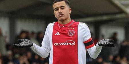 وزان: "هدفي التفوق مع أياكس للشباب بدلا من الجلوس على مقاعد البدلاء مع الفريق الأول والفرصة ستأتي تلقائيا"