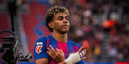 يامال عن عدم تأثير الصيام على أدائه أمام فياريال بتسجيله ثلاثية: "كنتُ جائعا ولكن كل ما أملكه بفضل الله"