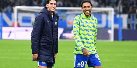 أوباميانغ يدعم أكرد: "لقد كافحتَ لأشهر والآن أَشعرُ بالاطمئنان لمعرفة أن أخي سيعود أقوى"