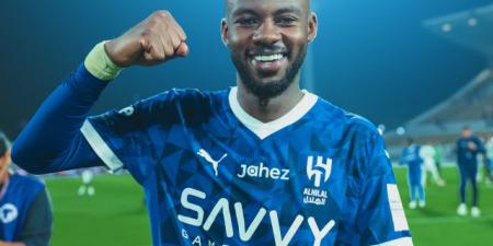 استبعاد التمبكتي من معسكر الأخضر