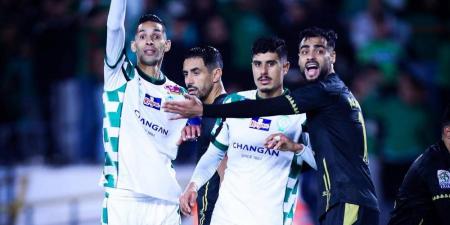 هل يتراجع الرجاء عن مطالبه ويوافق على برمجة الجولة 16 قبل إتمام المؤجلات؟