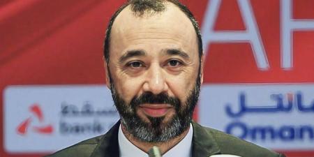 السكتيوي: "اخترت الطريق الأصعب رغم الإغراءات المادية وهدفي قيادة عمان للتتويج بالألقاب وليس للمشاركة فقط"