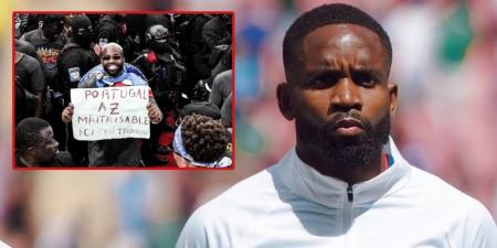 الكونغولي باكامبو يتحدى رفاق كريستيانو رونالدو قبل مونديال 2026: "البرتغال يمكن السيطرة عليها"