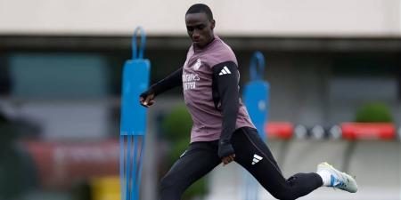 فيرلاند ميندي يعود لتدريبات ريال مدريد قبل مباراتي جيرونا وبايرن ميونيخ