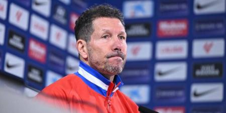 سيميوني يشيد بغريزمان ويؤكد مشاركة الحارس خوان في مواجهة برشلونة المرتقبة