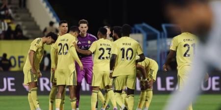 شبح الإيقاف يهدد خماسي النصر قبل كلاسيكو الأهلي