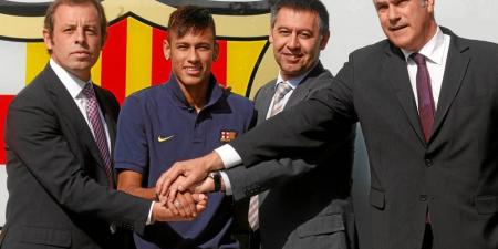 المحكمة العليا الإسبانية تؤكد براءة نيمار وروسيل وبارتوميو في قضية صفقة سانتوس