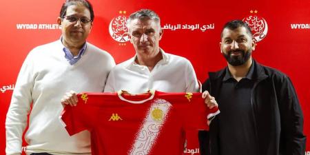 تساؤلات حول معايير اختيار مكتب آيت منا وهرماش للفرنسي كارتيرون