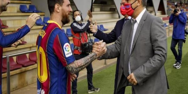 موندو ديبورتيفو: برشلونة لم يقدم عرضا رسميا لتجديد عقد ميسي
27 مايو 2021 04:03 م
