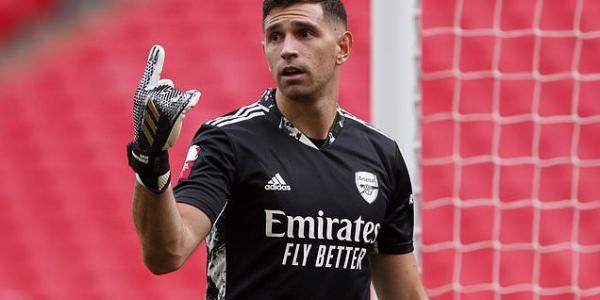 Emiliano Martinez admits he 'stopped loving football' after Arsenal sent him on loan six times in seven years... but insists he always believed he could be one of the best goalkeepers in the world