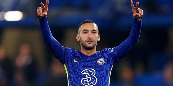 Barcelona 'remain in talks with Chelsea over signing Hakim Ziyech and Timo Werner... but would prefer to land the Morocco winger in the January transfer window' 