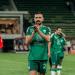 ديميرال يعود في الوقت المناسب لقيادة دفاع الأهلي أمام الهلال
