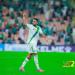 محرز يقود تشكيلة الأهلي المتوقعة في كلاسيكو الهلال 