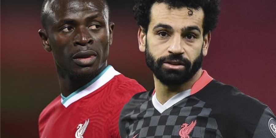 ميرور: كييزا يهدد مستقبل محمد صلاح وماني مع ليفربول