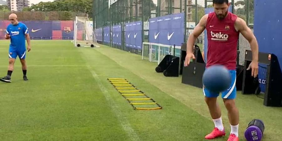 Sky Sports: FC Barcelona interested in Aubameyang-Coutinho swap