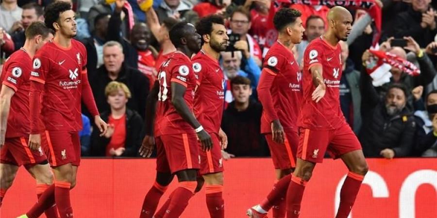 رغم عدم تجديد عقده.. محمد صلاح يثير إعجاب لاعبي ليفربول