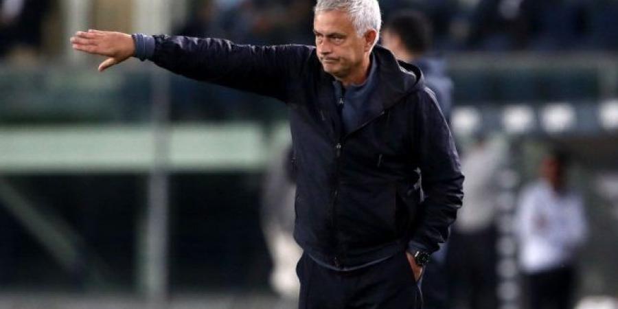 مورينيو يستهدف ضم لاعبي يونايتد و تشيلسي إلى روما