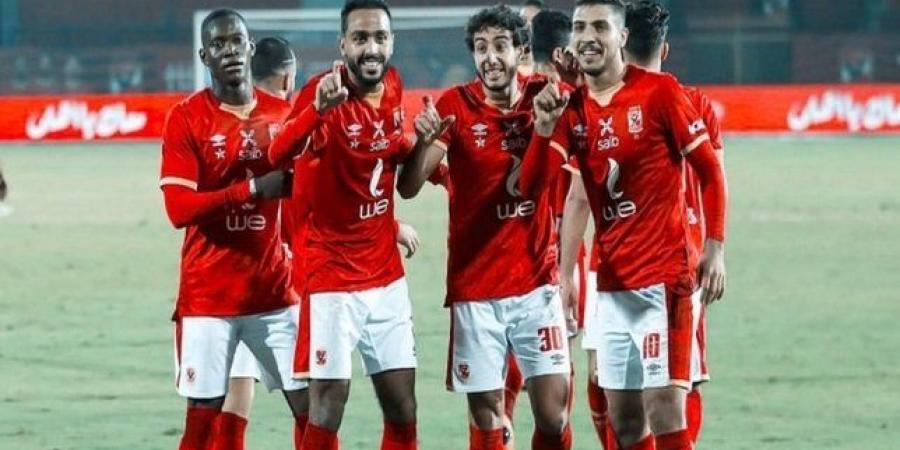 الأهلي يوجه إنذاراً لنجمه بسبب الزمالك