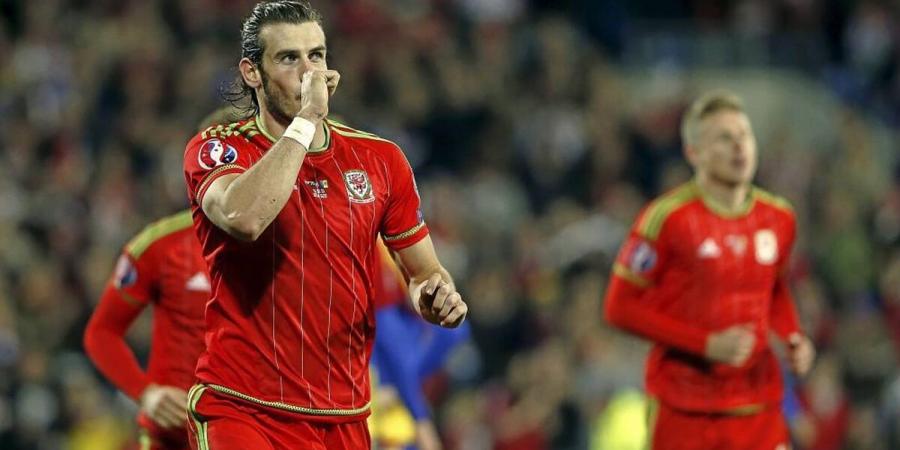 Bale starts for Wales