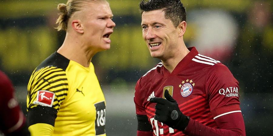 Lewandowski scores disputed winner for Bayern over Dortmund
