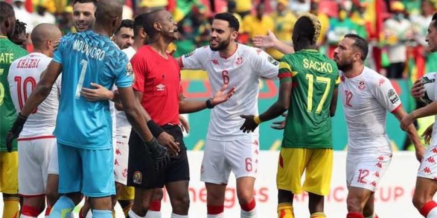 عصام عبد الفتاح يرد على أنباء تهديد مصر بالانسحاب من أمم إفريقيا بعد فضيحة مباراة تونس ومالي