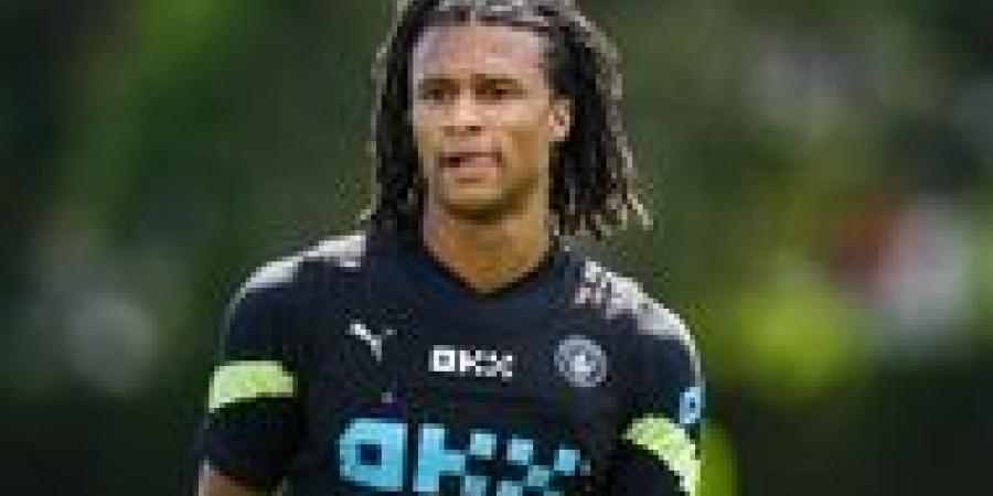 Ake 'focused' after Chelsea end transfer pursuit