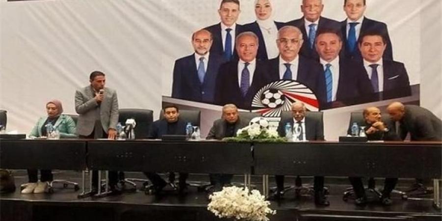 اتحاد الكرة يصدر قرارًا جديدًا بشأن مدربي الدوري المصري