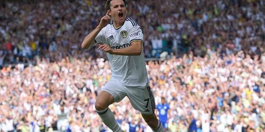 Major Leeds Soccer! Brenden Aaronson scores the first goal by an American for an American coach in Premier League history by opening the scoring for Jesse Marsch vs. Chelsea